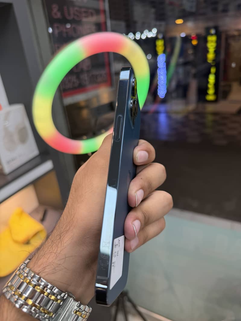 Apple iPhone 12 Pro Max 5