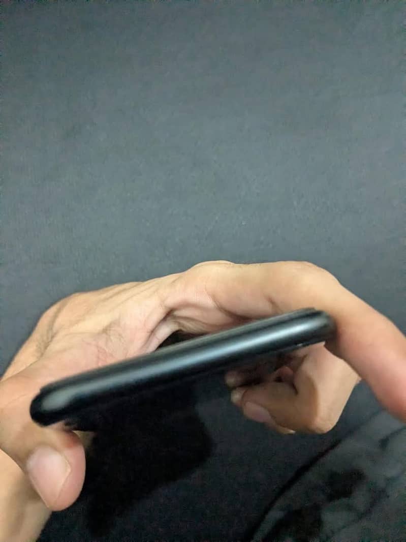 Apple iPhone SE 3 3