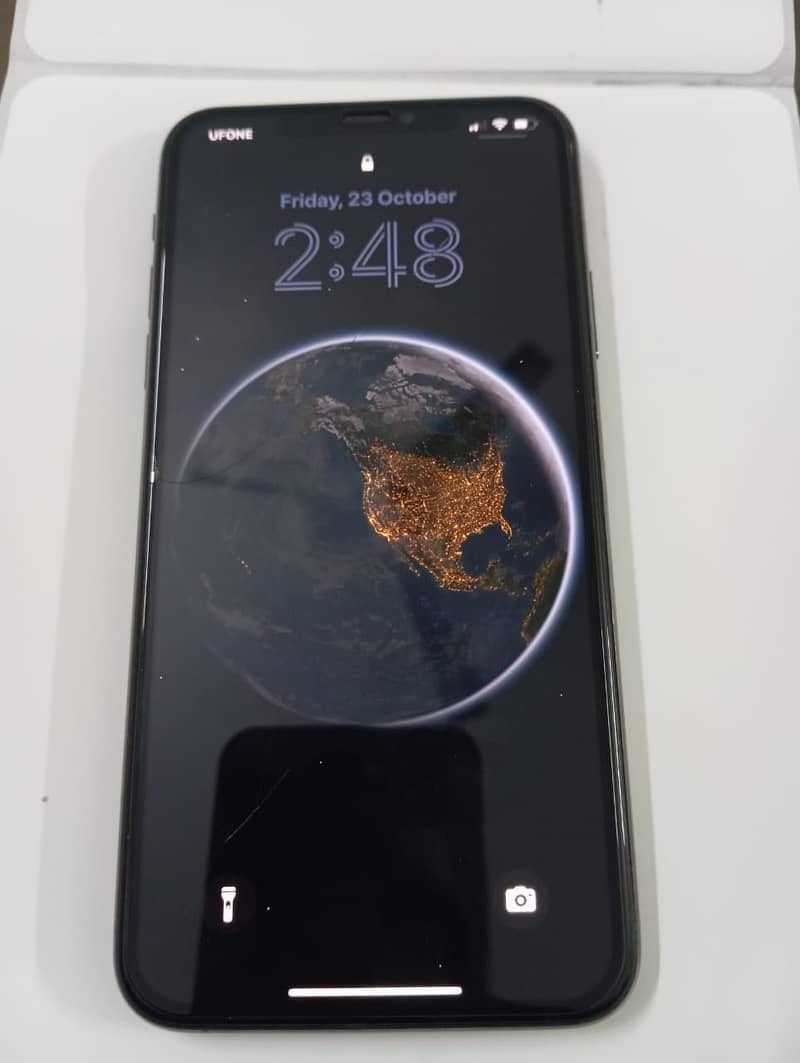 Apple iPhone 11 Pro Max 2