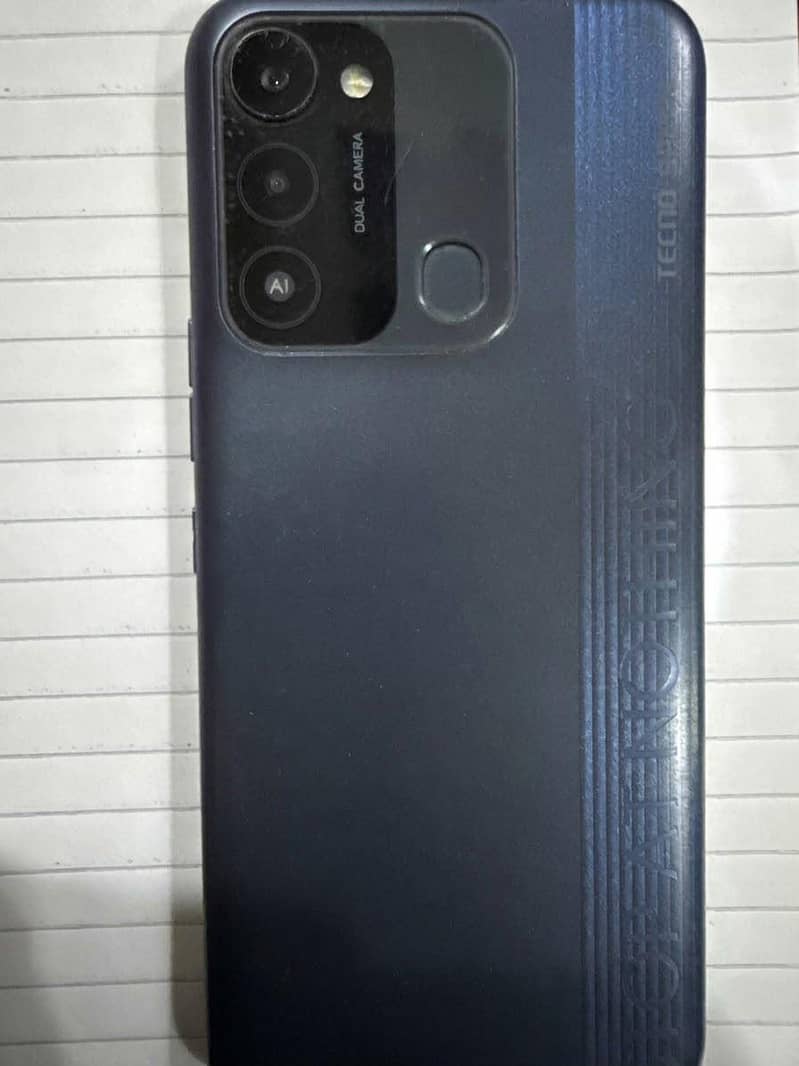 Tecno Spark 8C 1
