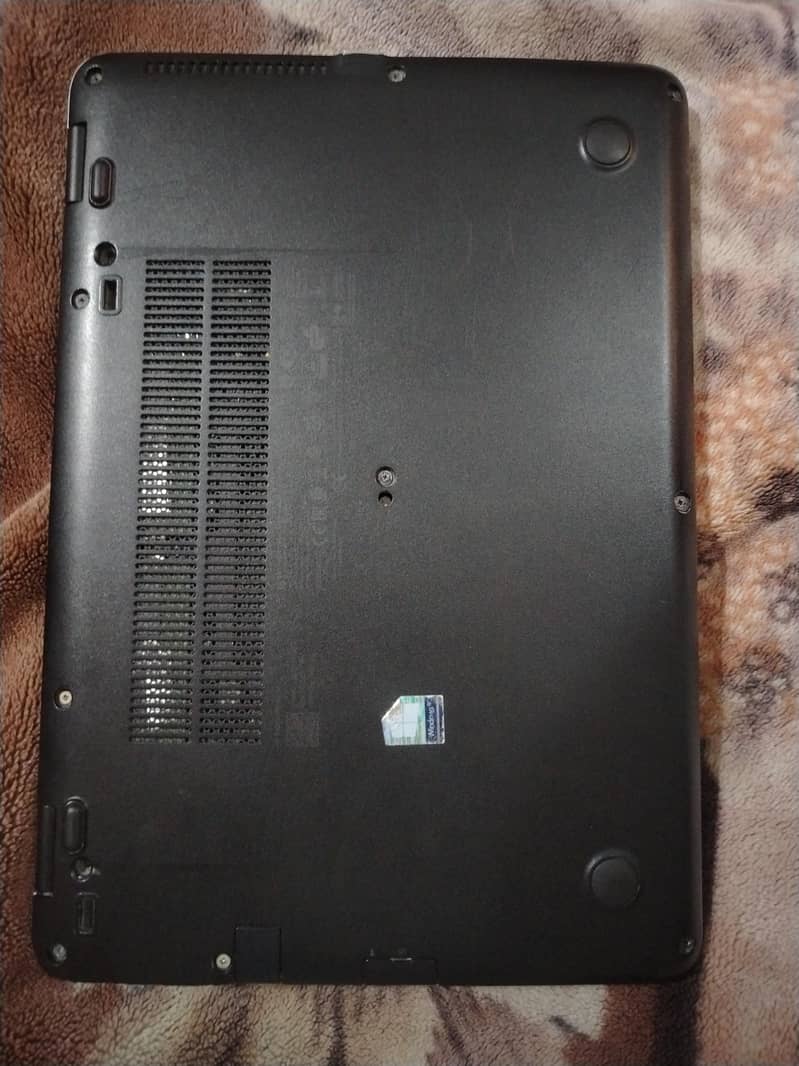 HP  Intel  core i7 1
