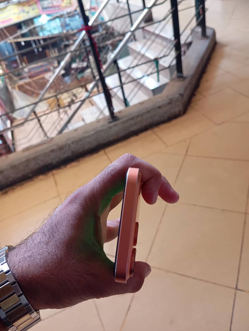 Apple iPhone XR 4