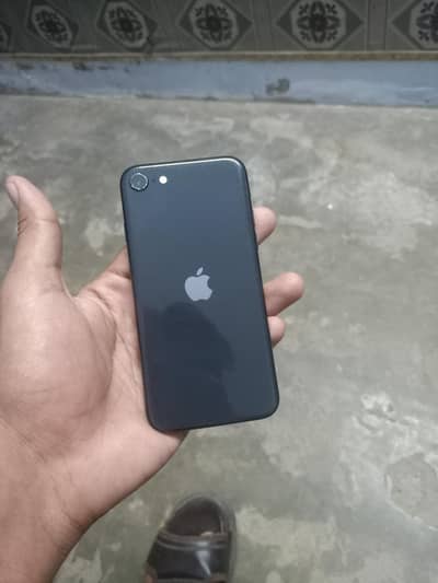 Apple iPhone SE