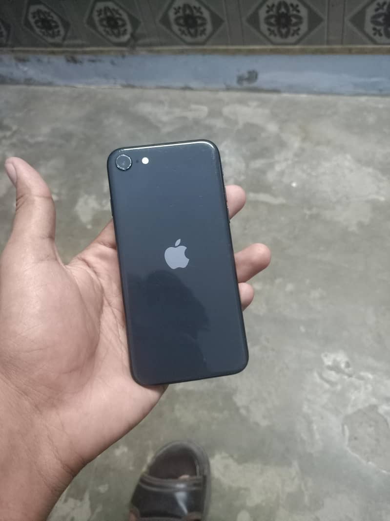 Apple iPhone SE 0