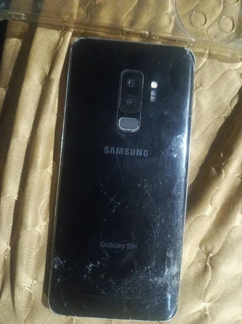 Samsung Mobile S9 Plus 1