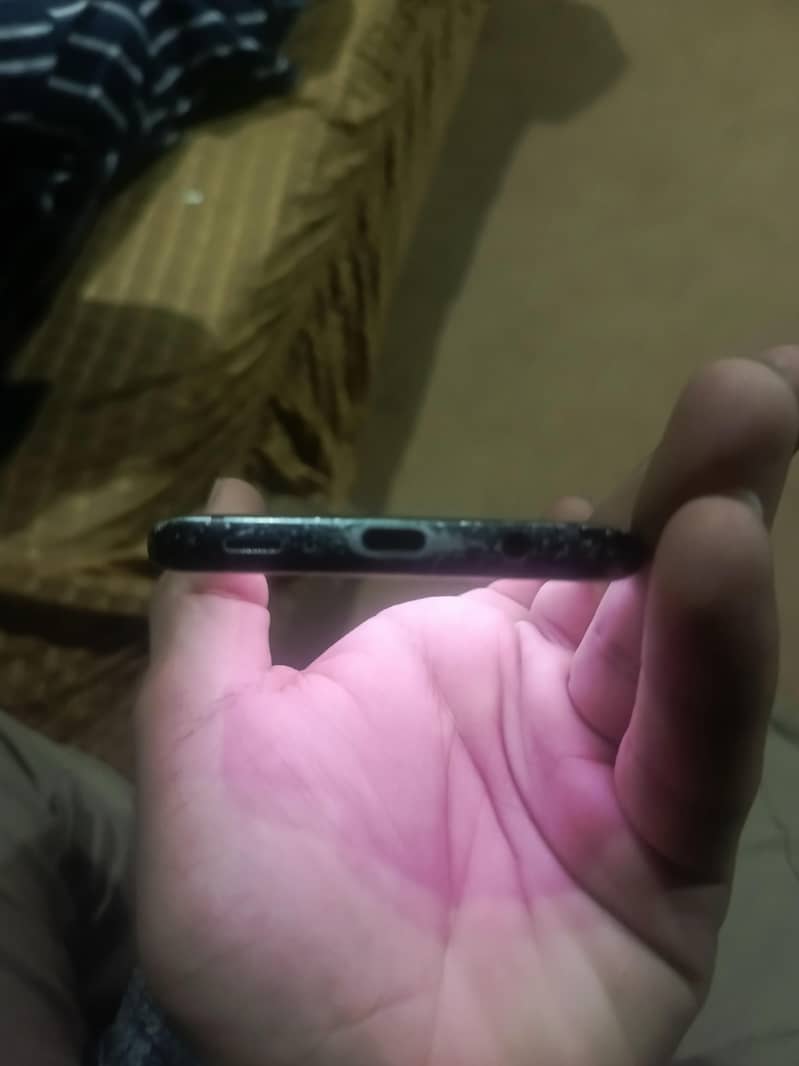 Samsung Mobile S9 Plus 7