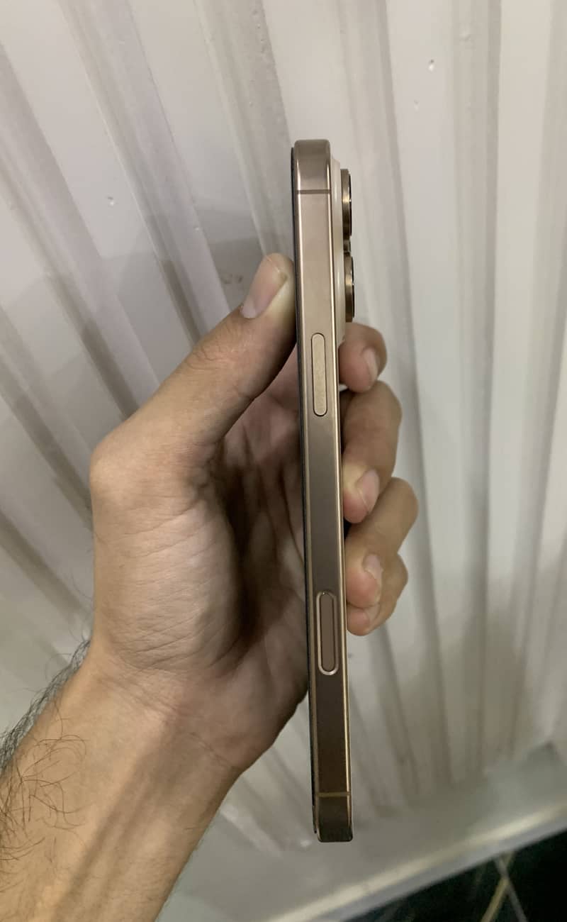 iPhone 16 Pro Max 256GB Desert Titanium JV - Mobile Phones - 1120795826