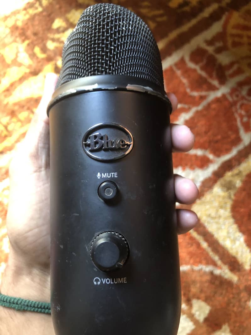 Blue yeti Microphone 0