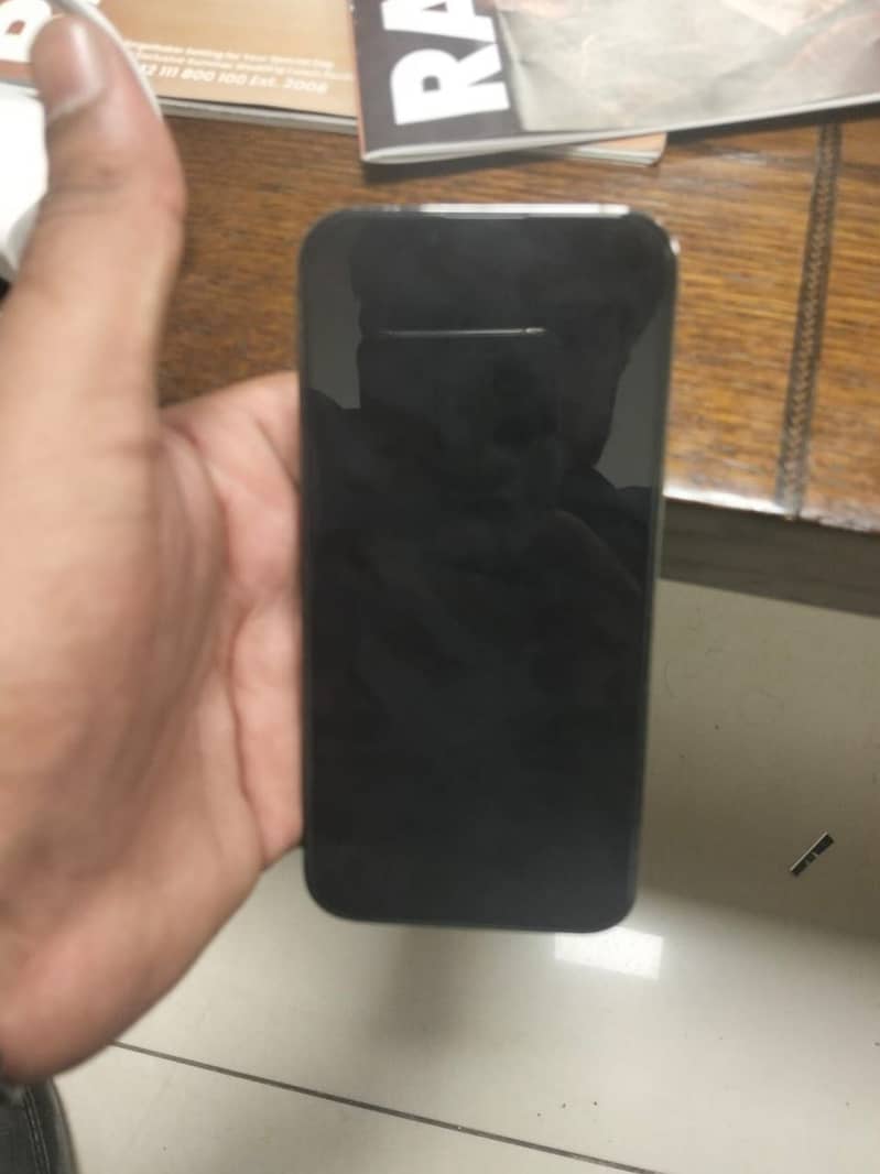 Apple iPhone 13 Pro 1
