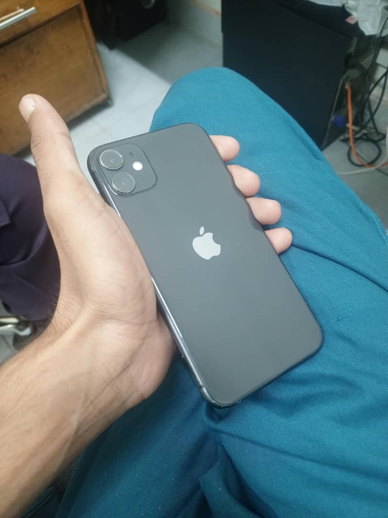 Apple iPhone 11 0