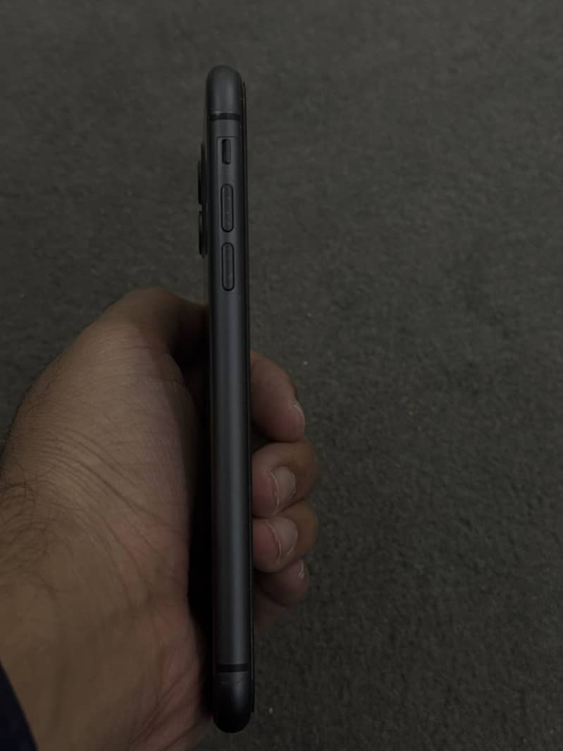 Apple iPhone 11 2