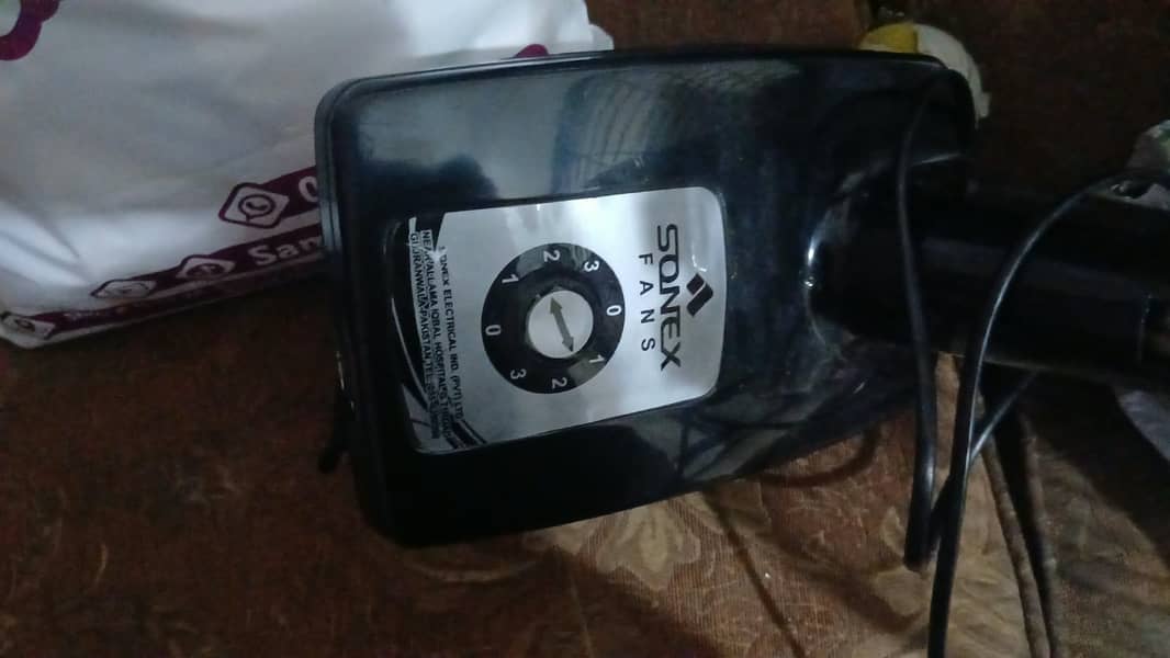 Sonex black bracket fan 4