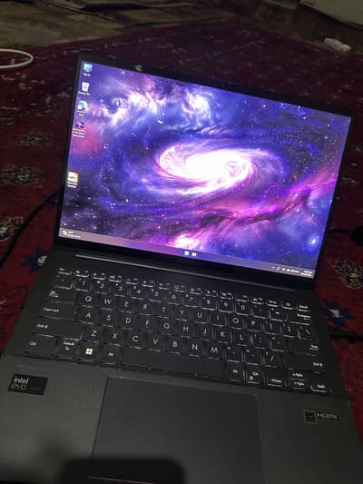 ASUS zenbook 14 CORE ULTRA 5 125H(3.60ghz) 8gb ram LPDDR5 6400MT/s