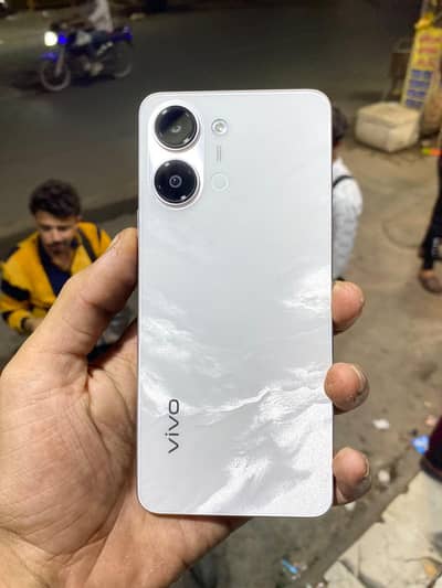 Vivo Y05