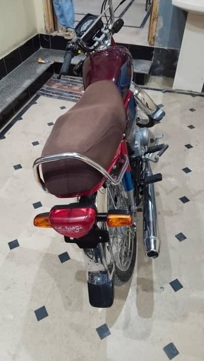 Honda CD 70 Red Color