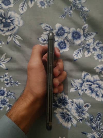 Apple iPhone X ( 03169970212 my whatsapp number)