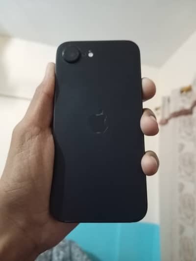 Apple iPhone 16e