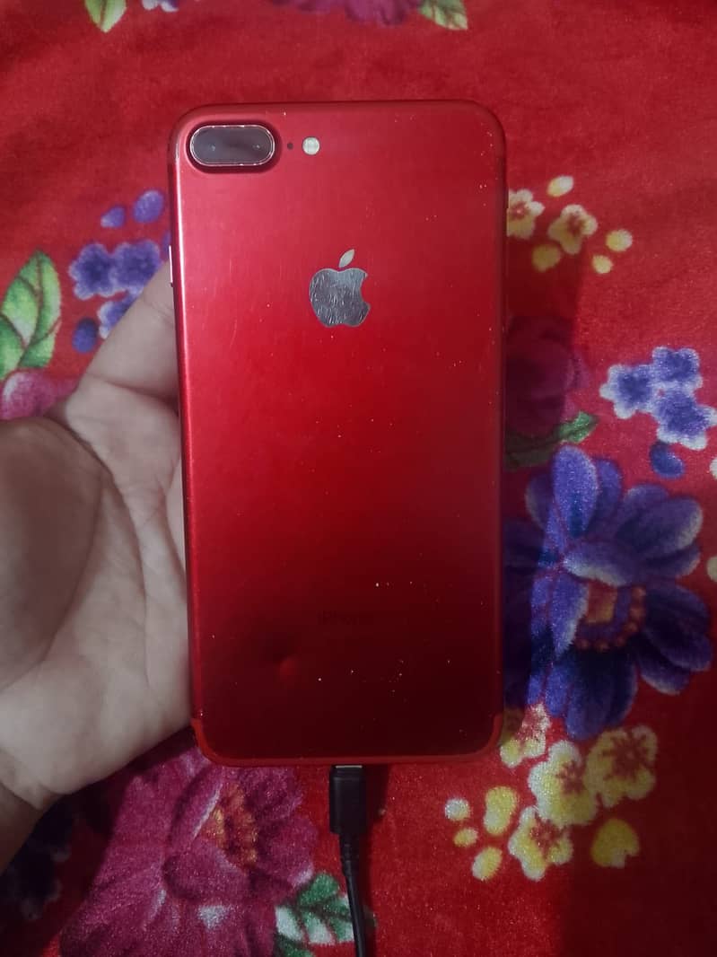 Apple iPhone 7 Plus 1