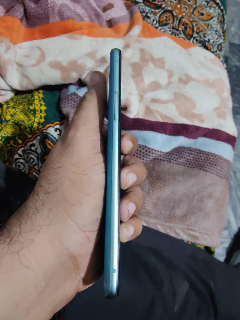 One Plus 8T 4
