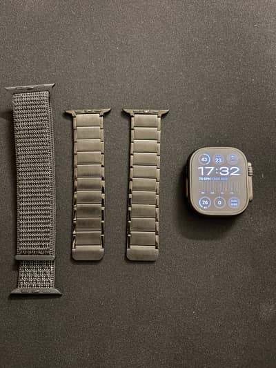 Apple Watch Ultra 3 Black Titanium with Additional Straps
