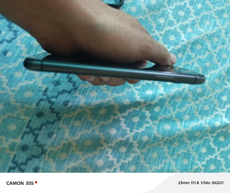 Apple iPhone 11 6