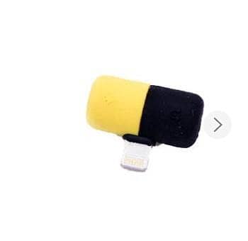 Capsule Shape Lightning Charging Adapter B r6144