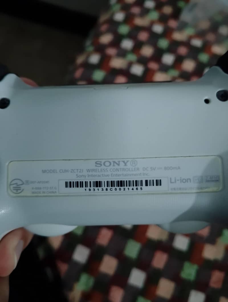 PS4 controller (original) GameStop 1