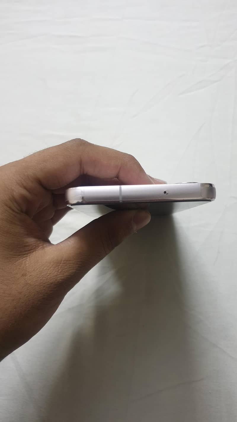 Samsung S23 3