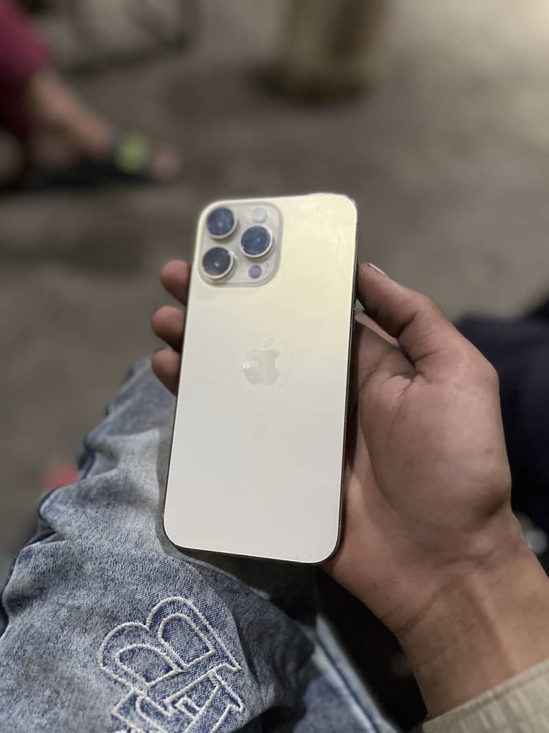Apple iPhone 14 Pro Max 3