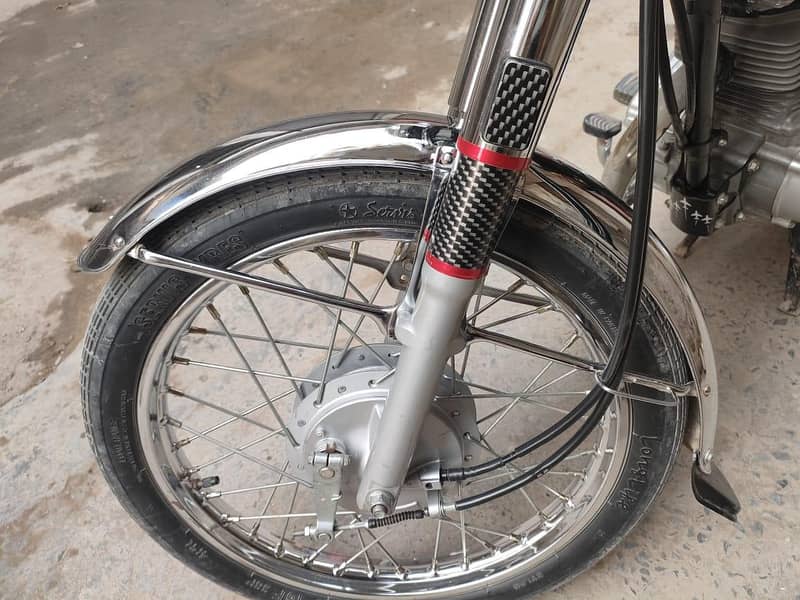 Honda 125 new condition 6