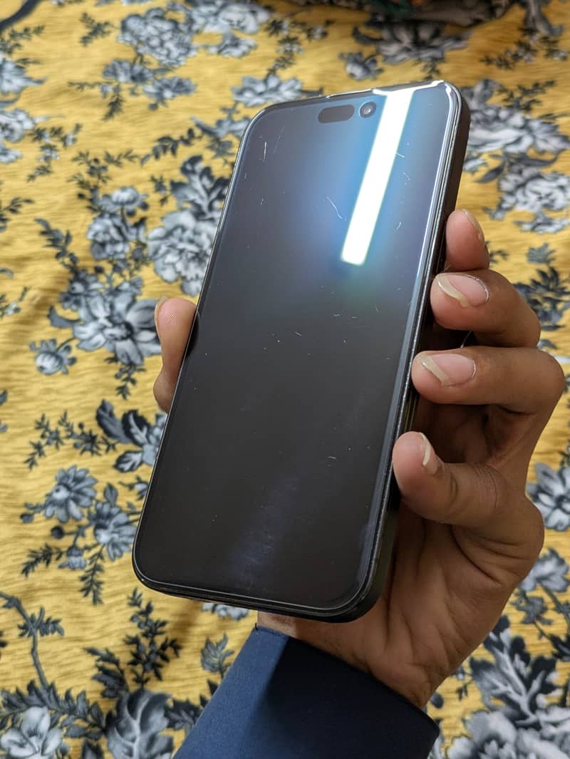 Apple iPhone 14 Pro Max 1