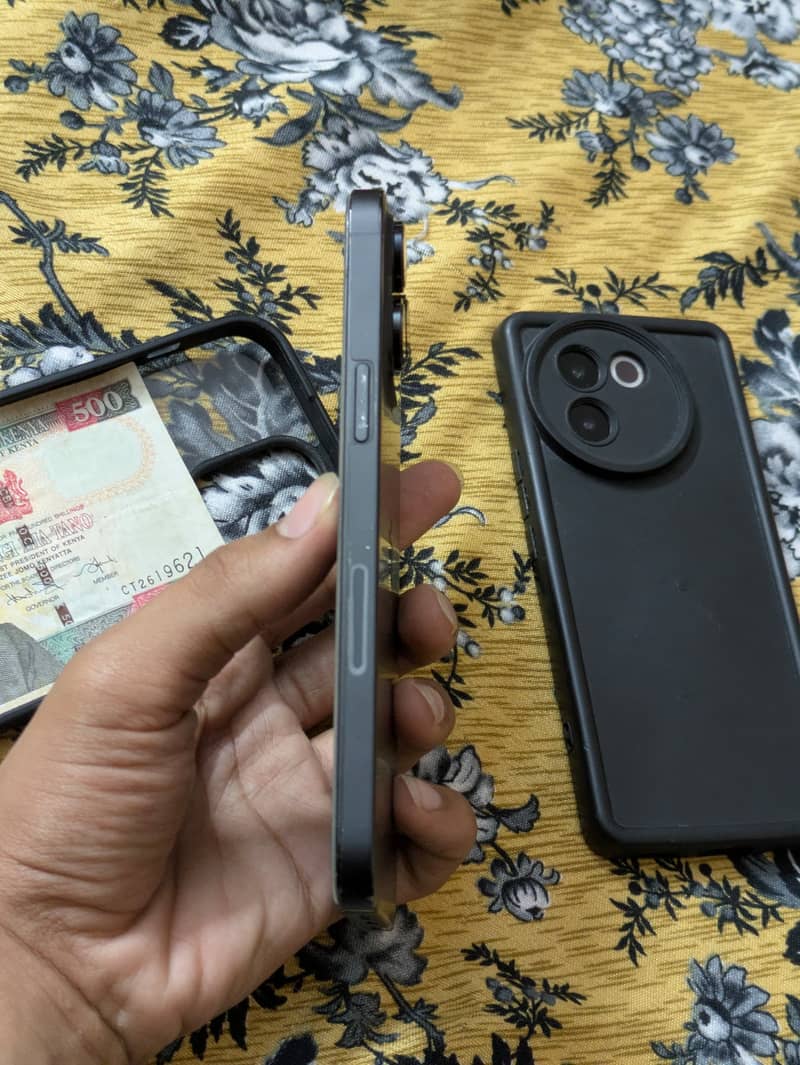 Apple iPhone 14 Pro Max 3