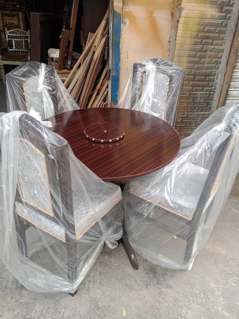 Dinning Tabke 3