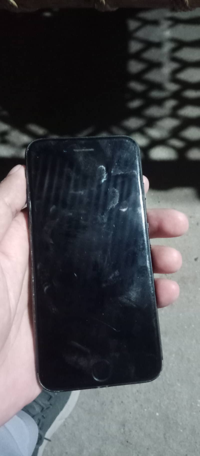 Apple iPhone 7 2