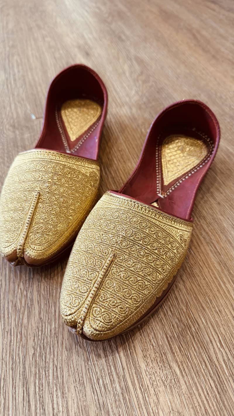 Fancy hand made khussa 1