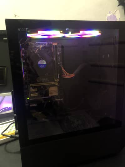 This pc is used for editing and gamiy without graphic card