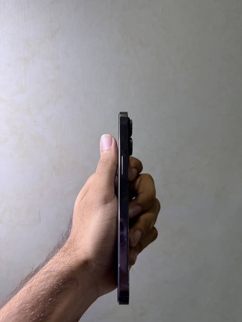 Apple iPhone 14 Pro Max 3