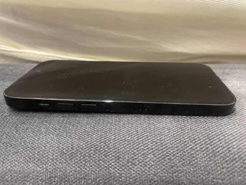 Apple iPhone 14 Pro 0