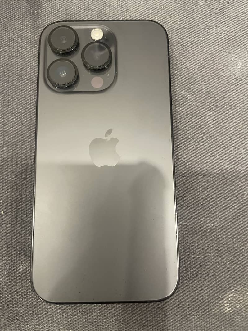 Apple iPhone 14 Pro 1