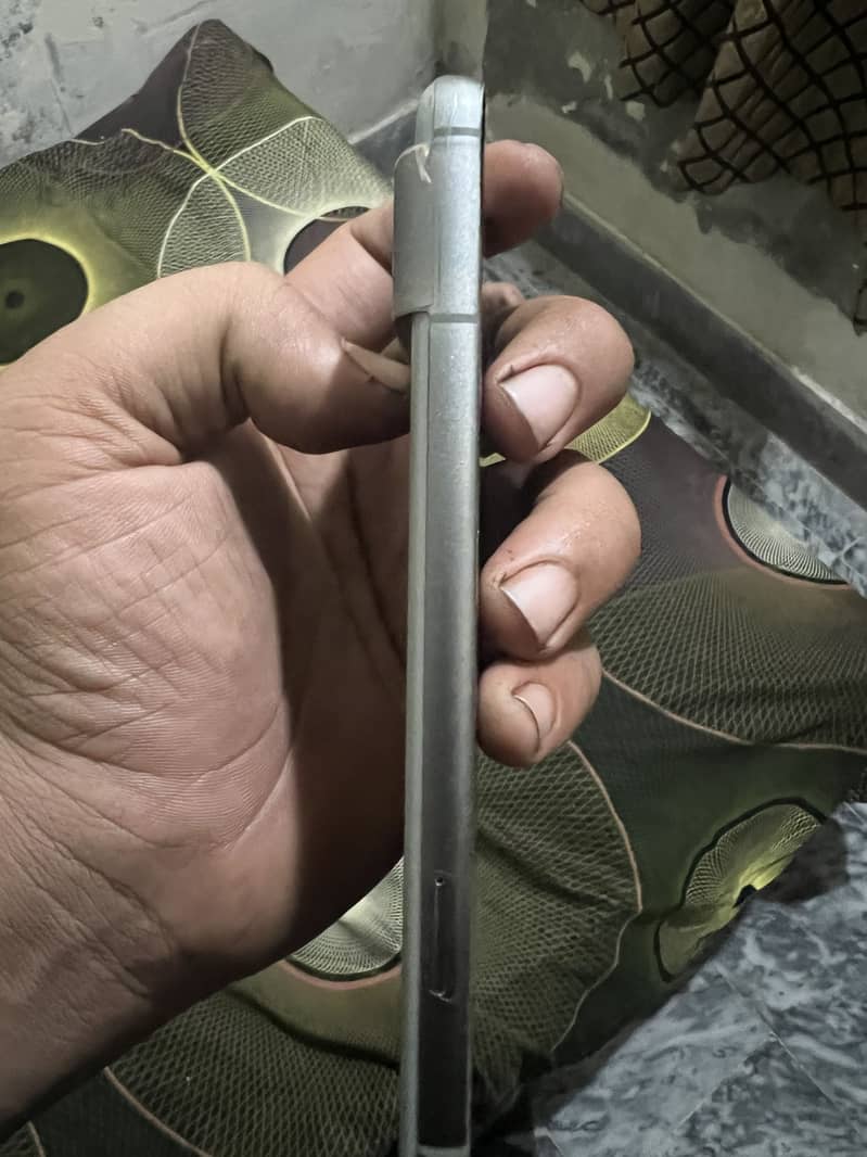 Google Pixel 8 1