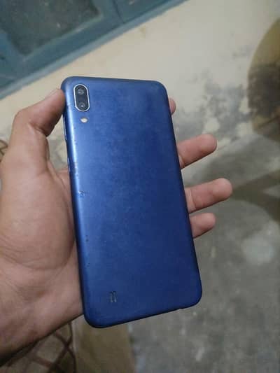 Samsung Mobile M10