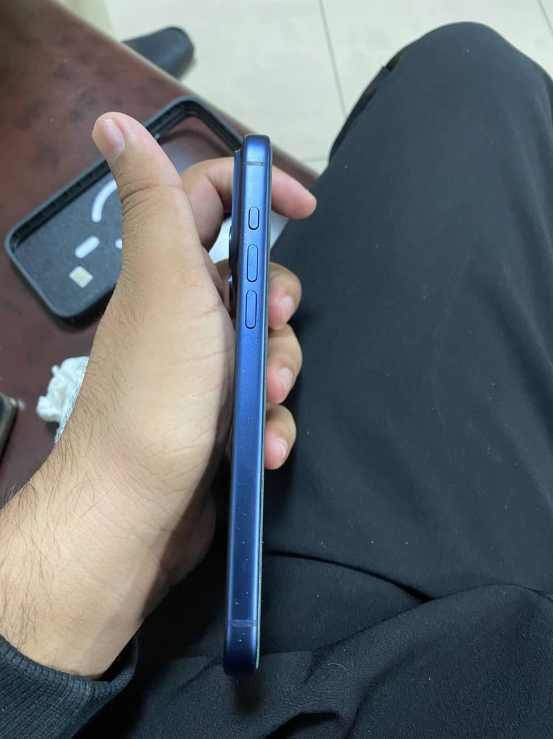 Apple iPhone 17 Pro Max 6