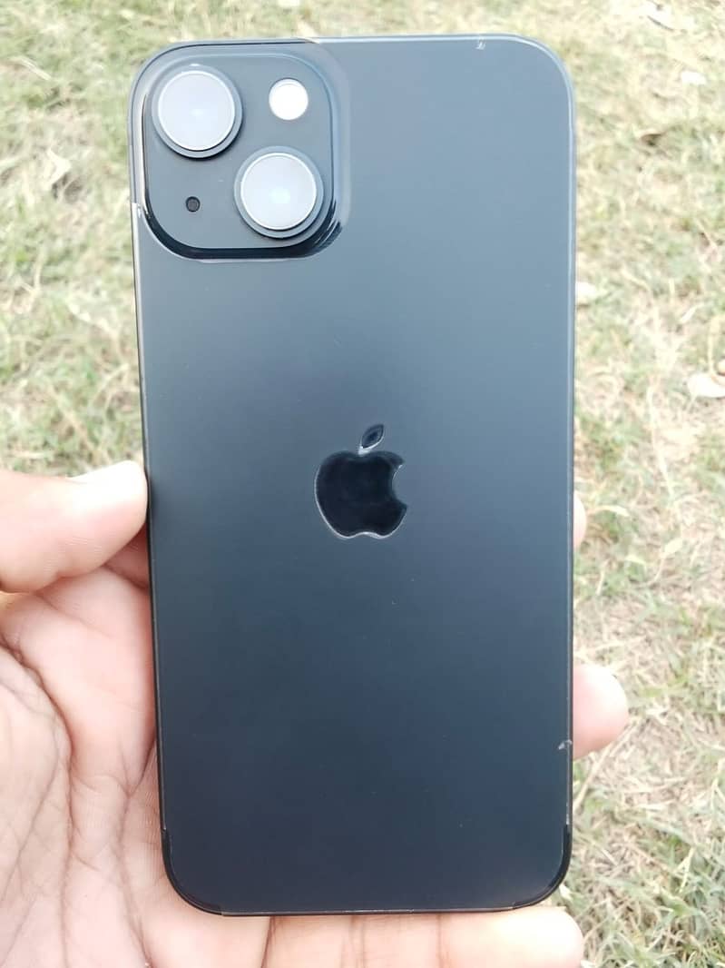 Apple iPhone 13 1