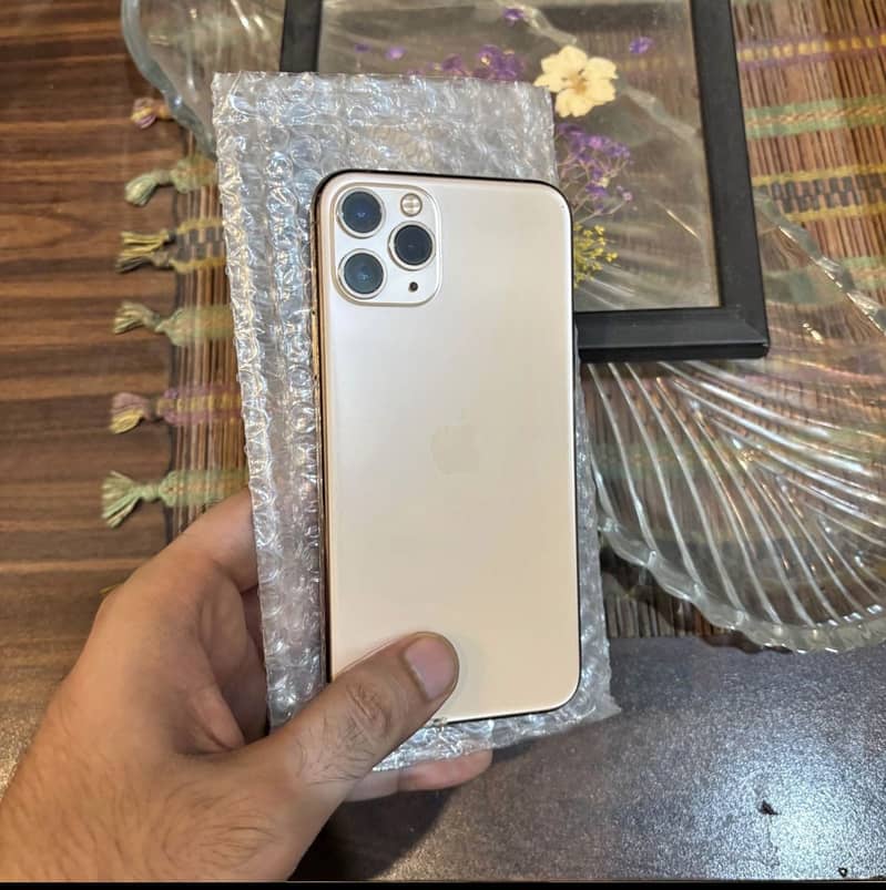Apple iPhone 11 Pro 0