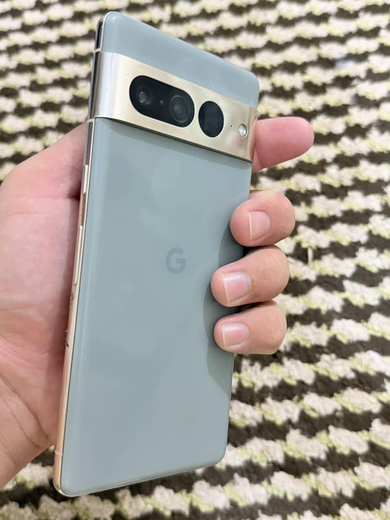 Google Pixel 7 Pro 2
