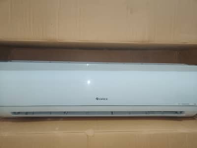 Gree 2 ton inverter heat & cool