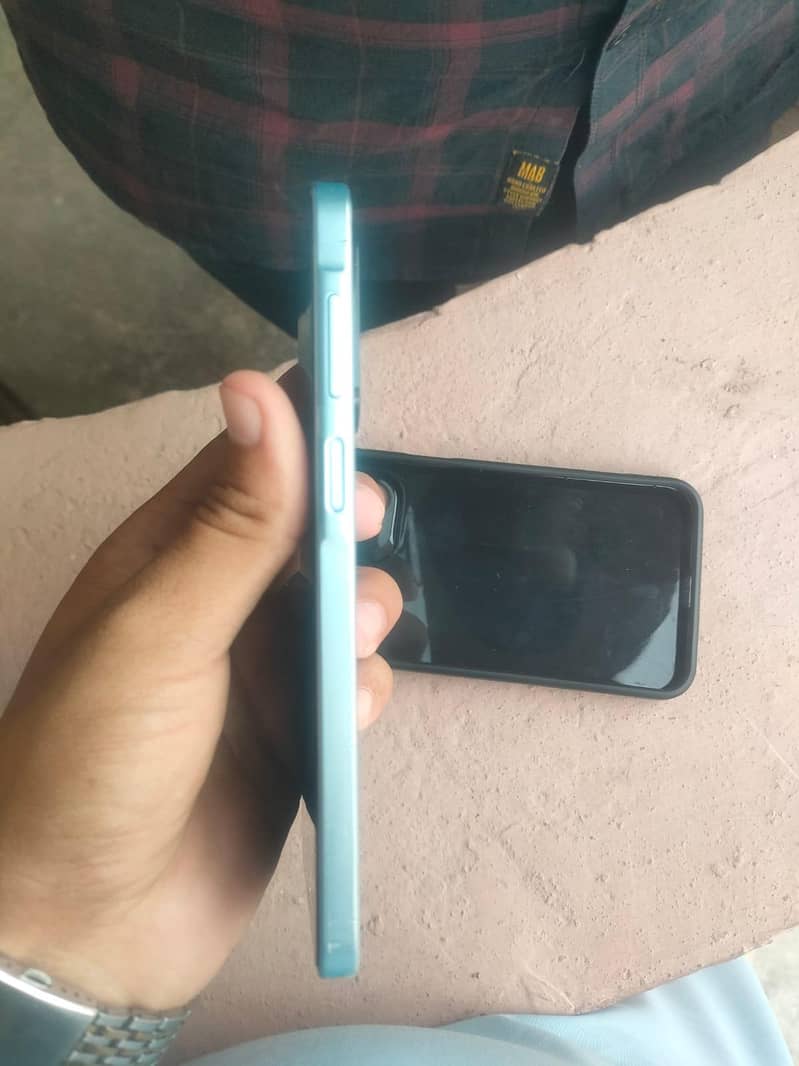 Samsung Mobile A17 3