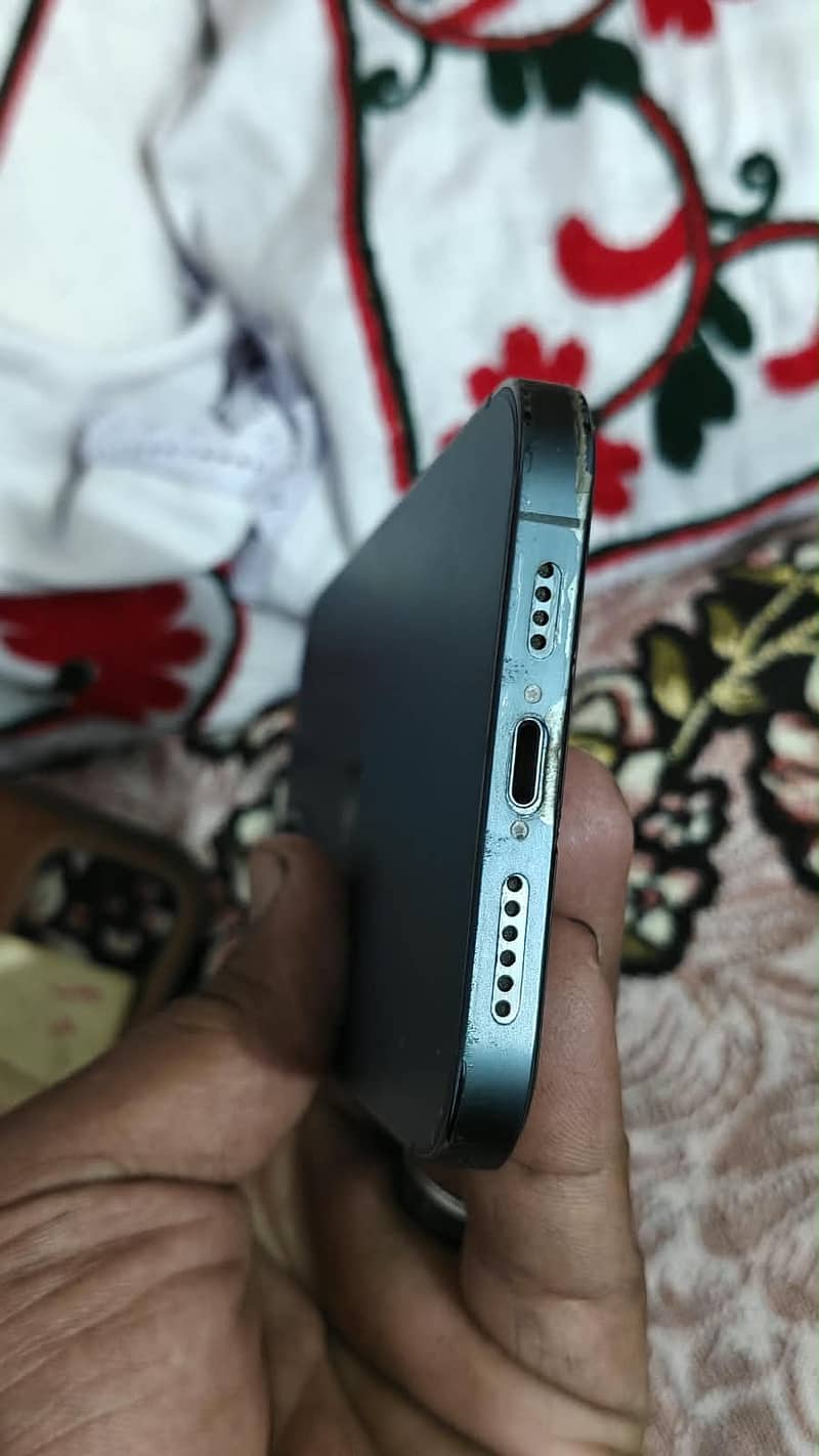 Apple iPhone 12 Pro Max 1