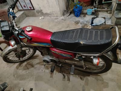 Honda cg 125 one hand used 69193 km Rin red color