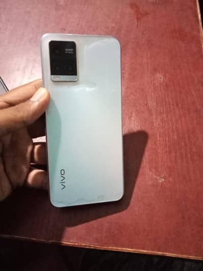 Vivo Y33s
